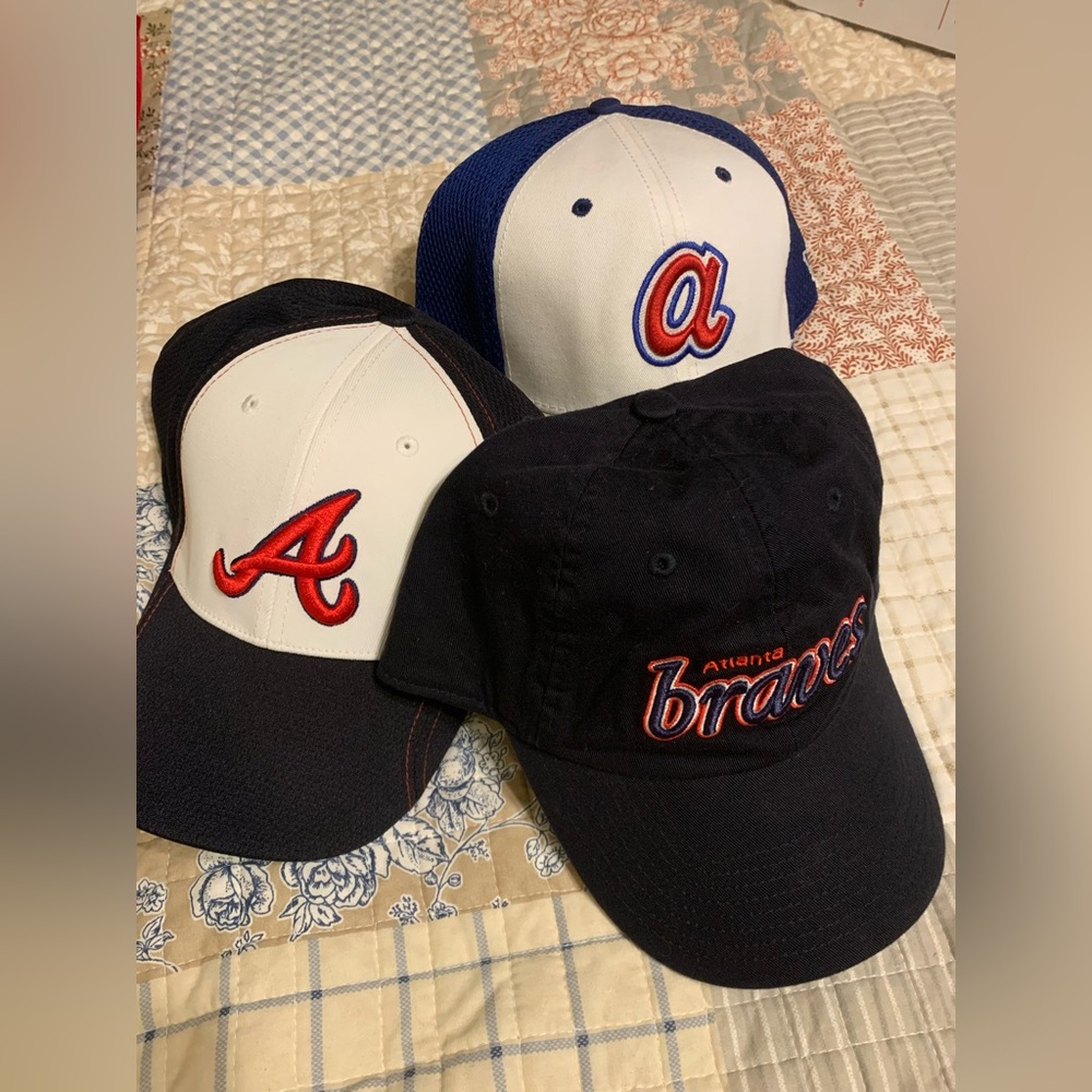 Nike MLB Atlanta Braves ball hats.
